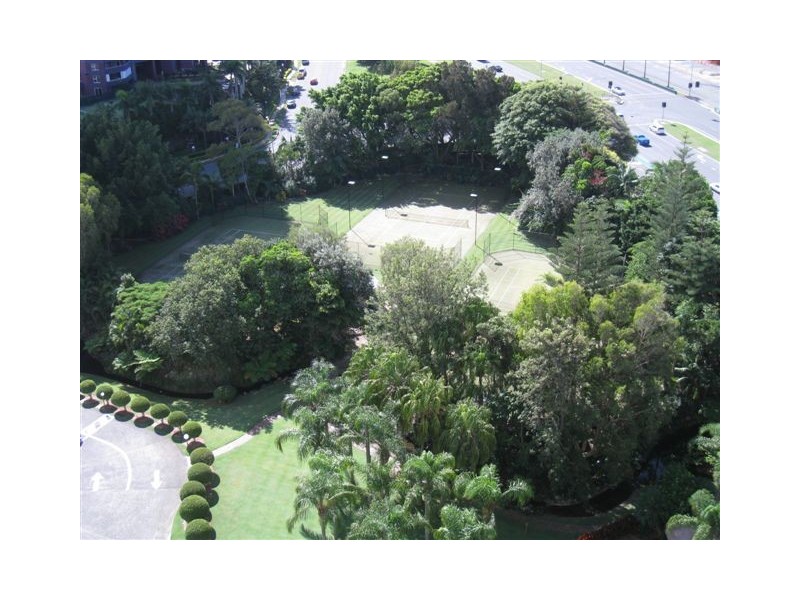 40/2 ‘Atlantis East’ Admiralty Drive, Paradise Waters QLD 4217