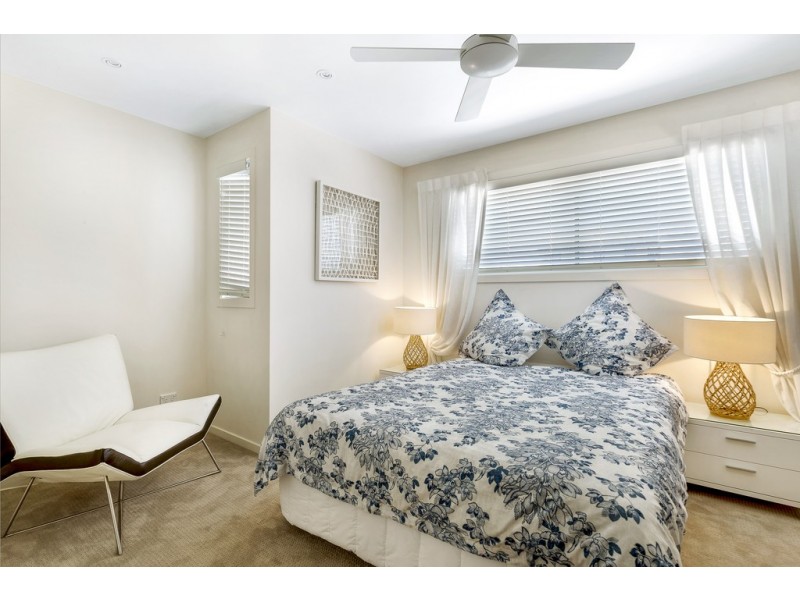 67 Jefferson Lane, Palm Beach QLD 4221