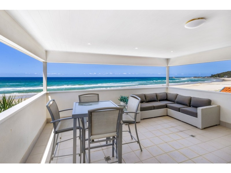 67 Jefferson Lane, Palm Beach QLD 4221