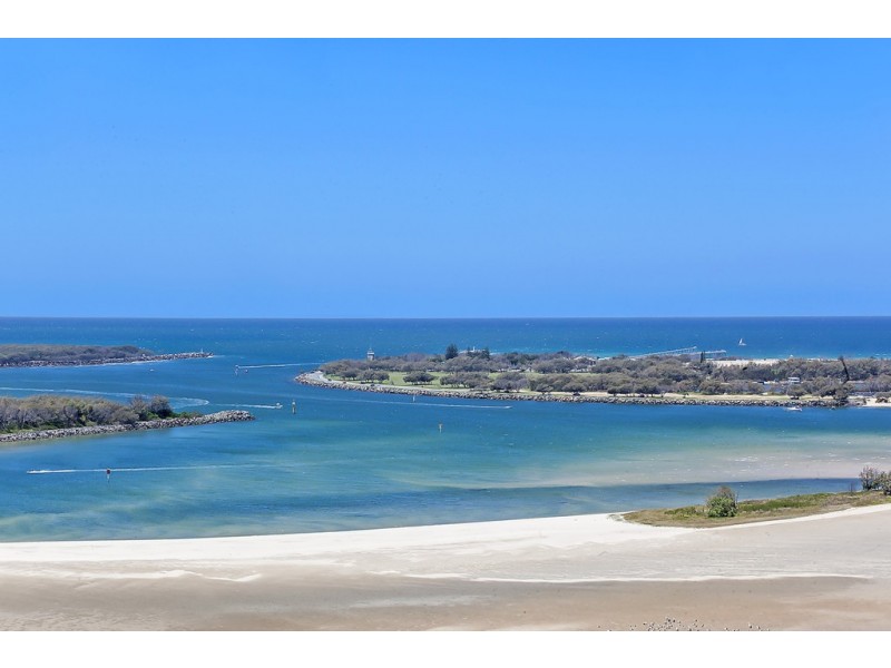 1802/300 ‘Aqua’ Marine Parade, Labrador QLD 4215