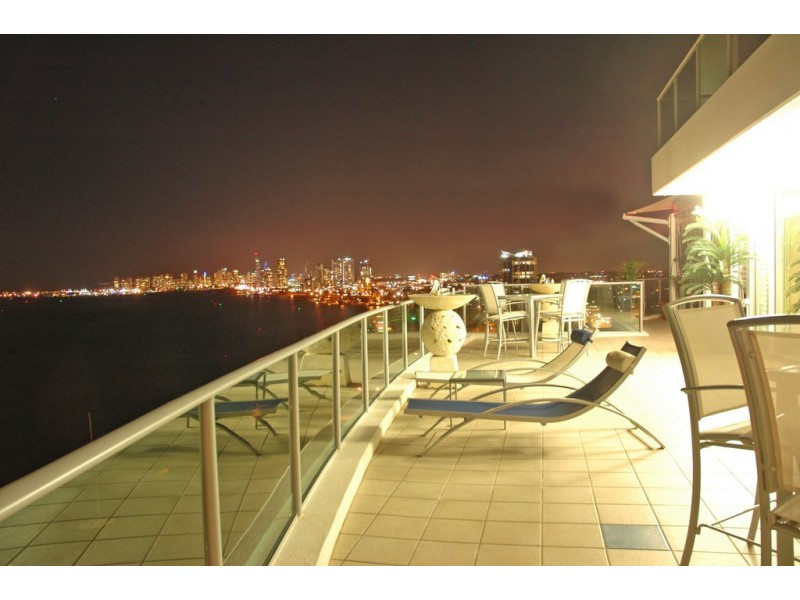 1802/300 ‘Aqua’ Marine Parade, Labrador QLD 4215