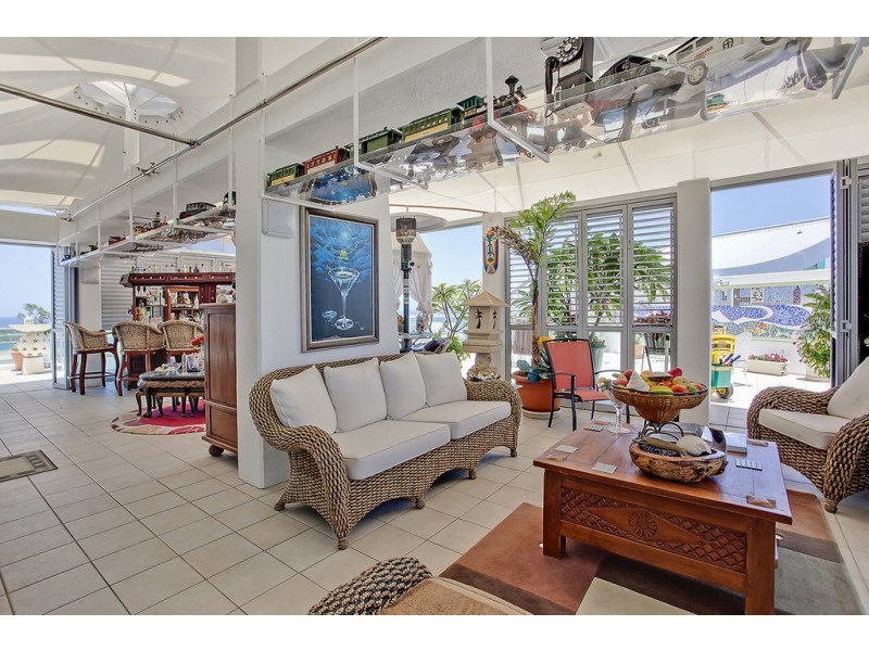 1802/300 ‘Aqua’ Marine Parade, Labrador QLD 4215