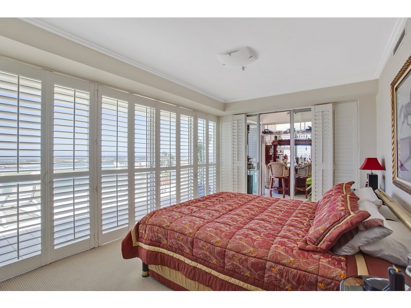 1802/300 ‘Aqua’ Marine Parade, Labrador QLD 4215