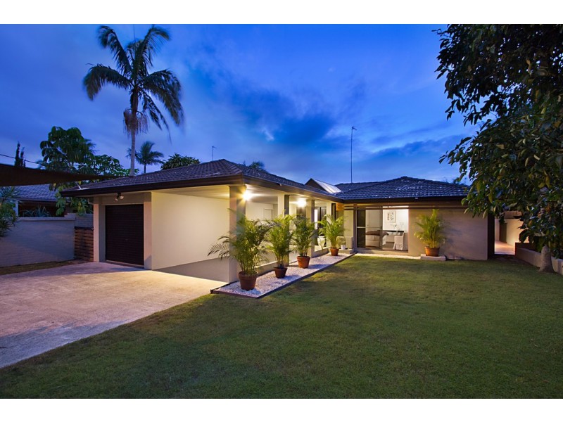 88 Gibraltar Drive, Isle Of Capri QLD 4217