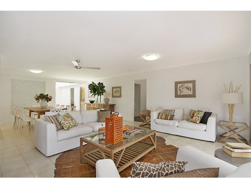 88 Gibraltar Drive, Isle Of Capri QLD 4217