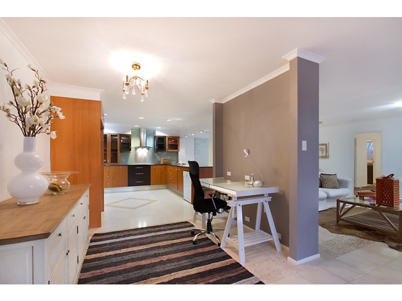 88 Gibraltar Drive, Isle Of Capri QLD 4217