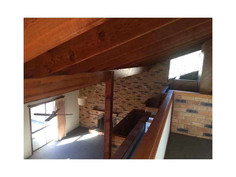 40 Claymore Crescent, Sorrento QLD 4217