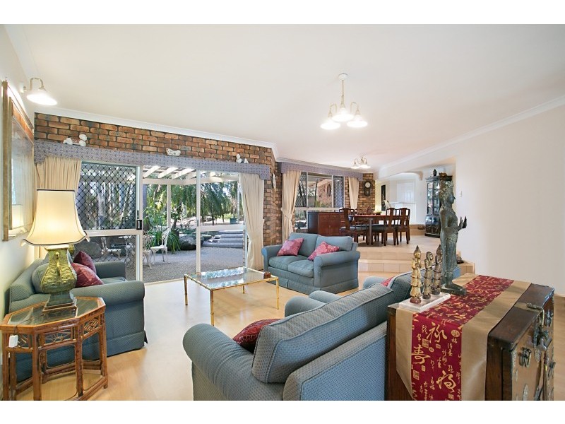 17 Firestone Court, Robina QLD 4226