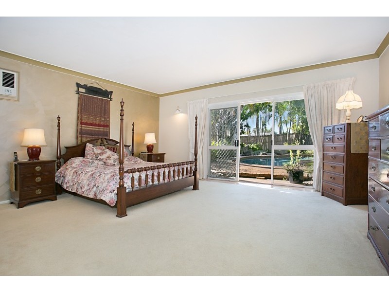 17 Firestone Court, Robina QLD 4226