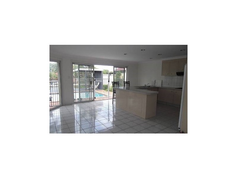 141 Witt Avenue, Carrara QLD 4211
