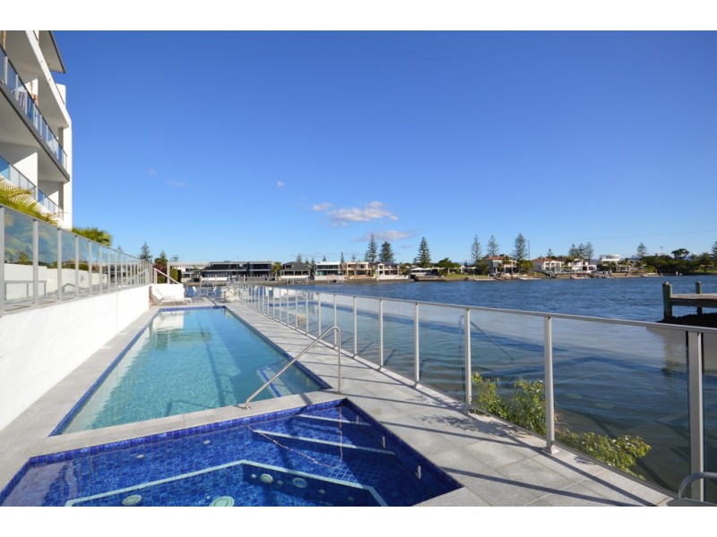 404/30 Paradise Island, Surfers Paradise QLD 4217