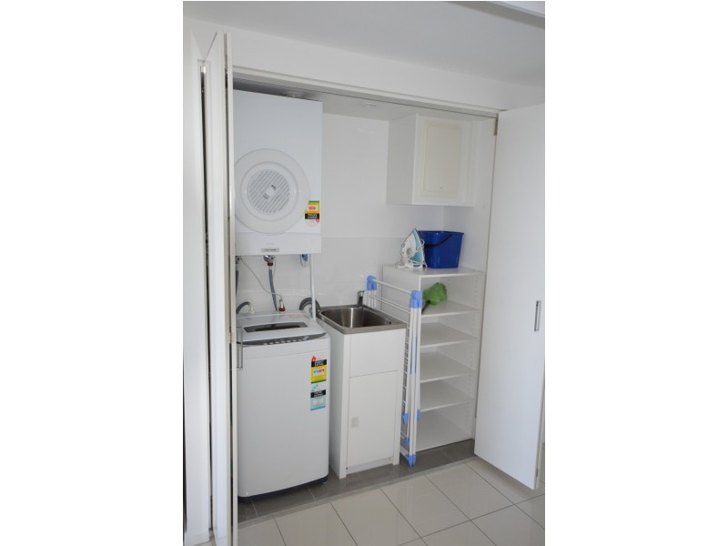 404/30 Paradise Island, Surfers Paradise QLD 4217