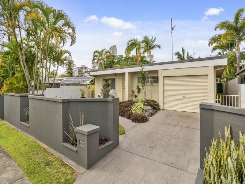 44 Brindisi Ave, Isle Of Capri QLD 4217