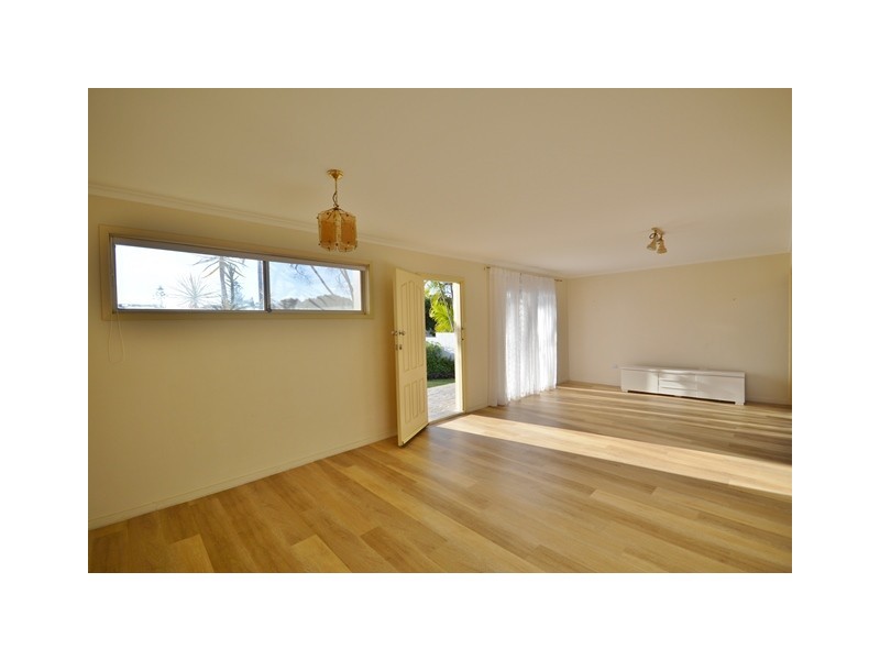 44 Brindisi Ave, Isle Of Capri QLD 4217