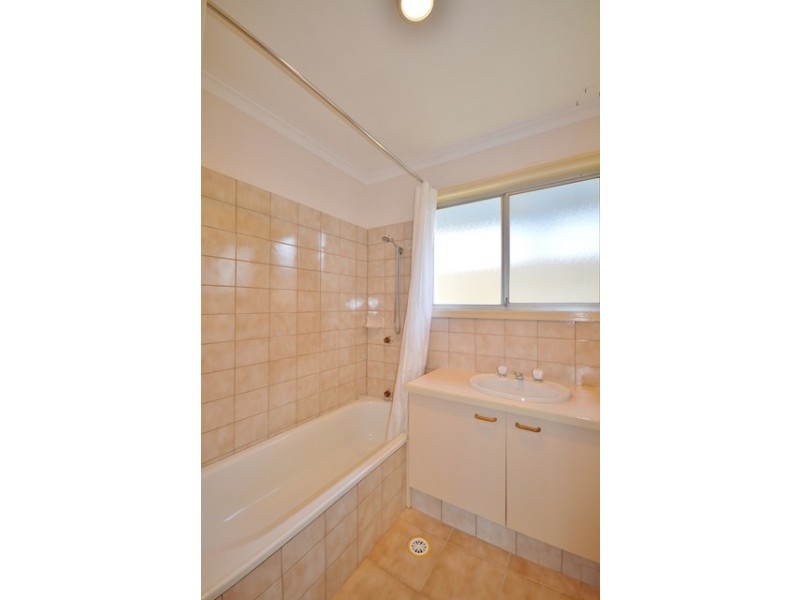 44 Brindisi Ave, Isle Of Capri QLD 4217