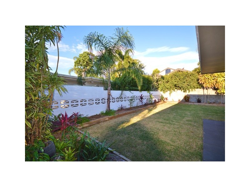 44 Brindisi Ave, Isle Of Capri QLD 4217