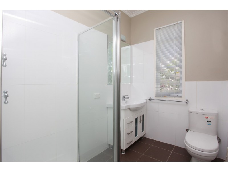 52 Bauer Street, Southport QLD 4215