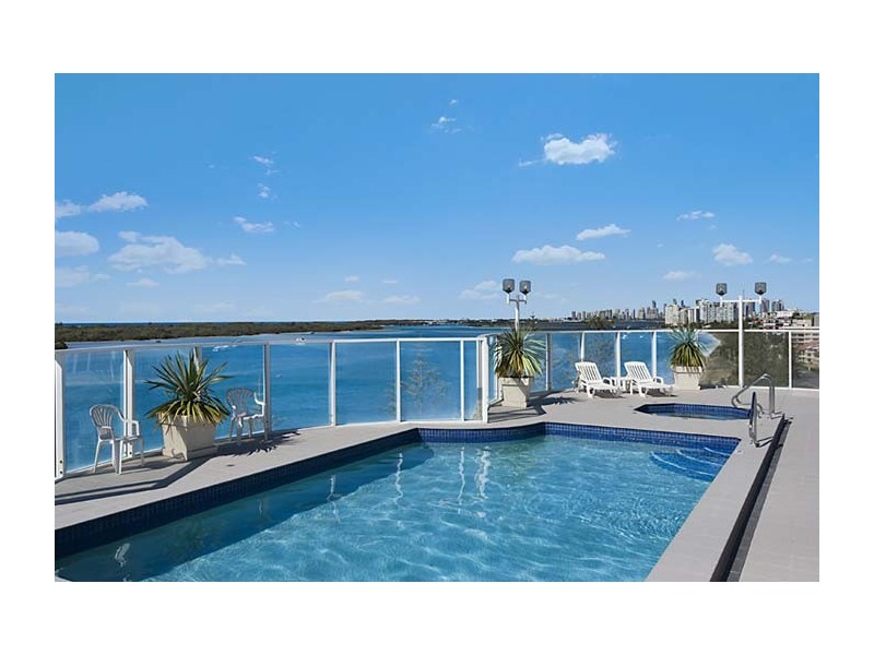 6E/510 Marine Parade, Biggera Waters QLD 4216
