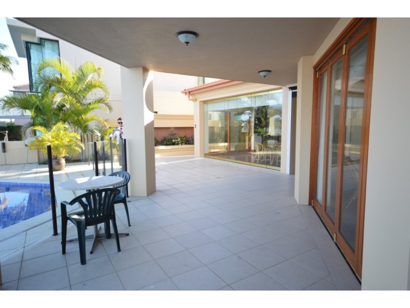 Paradise Waters QLD 4217