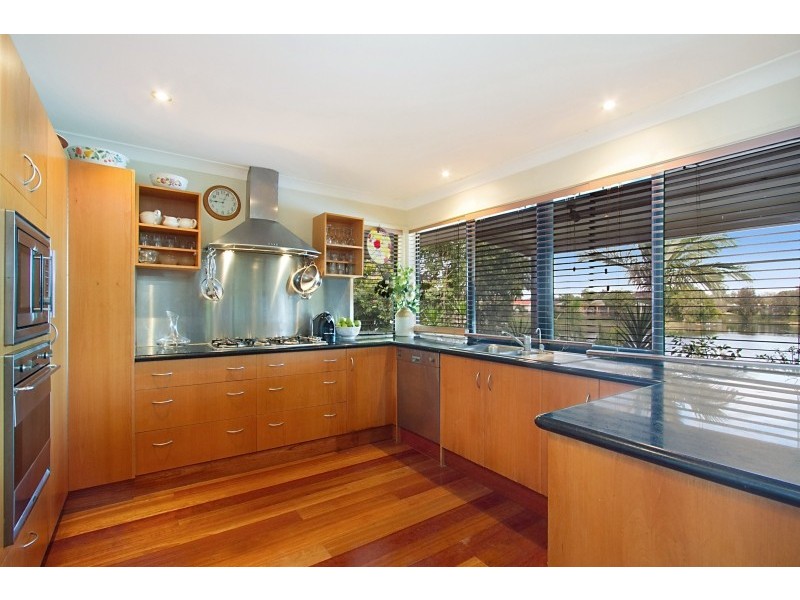 76 Wild Duck Drive, Mermaid Waters QLD 4218