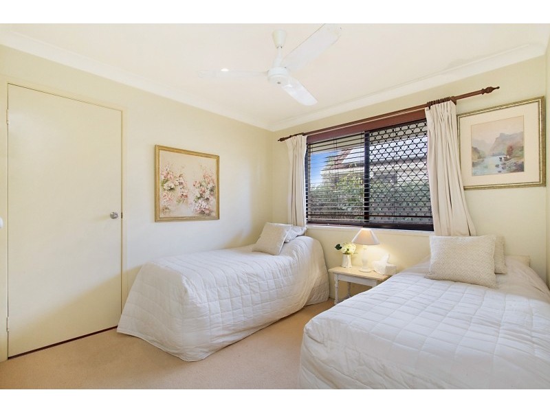 76 Wild Duck Drive, Mermaid Waters QLD 4218