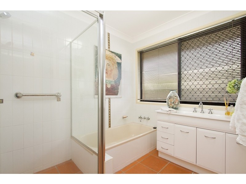 76 Wild Duck Drive, Mermaid Waters QLD 4218