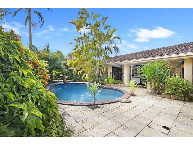 76 Wild Duck Drive, Mermaid Waters QLD 4218