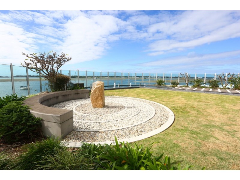 202/300 ‘Aqua’ Marine Parade, Labrador QLD 4215