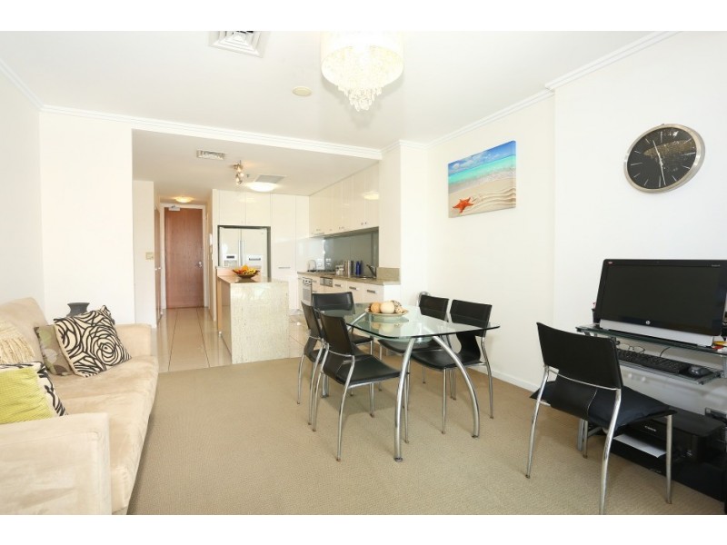 202/300 ‘Aqua’ Marine Parade, Labrador QLD 4215