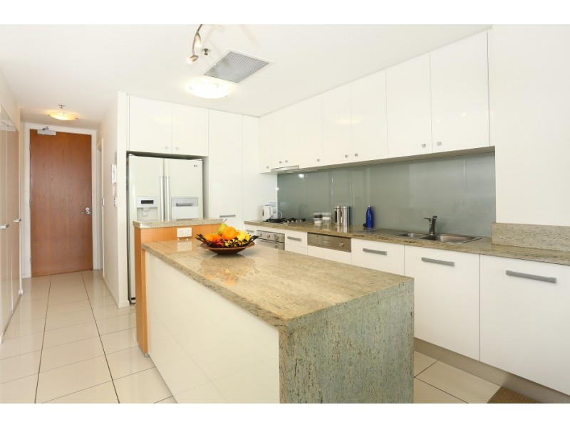 202/300 ‘Aqua’ Marine Parade, Labrador QLD 4215