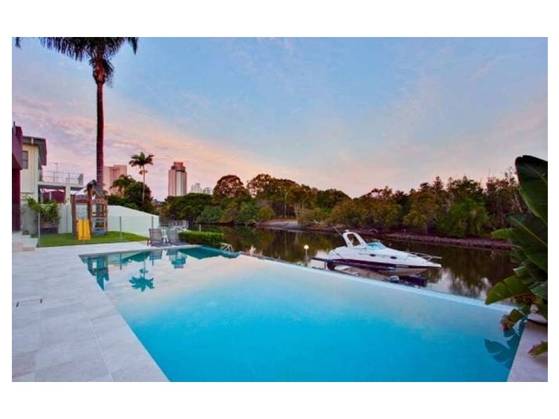 62 Monaco Street, Broadbeach Waters QLD 4218