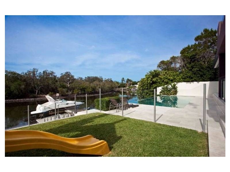 62 Monaco Street, Broadbeach Waters QLD 4218