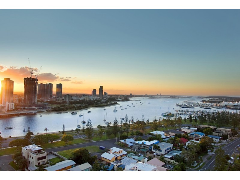 84/11 ‘Ocean Sands’ Hughes Avenue, Main Beach QLD 4217