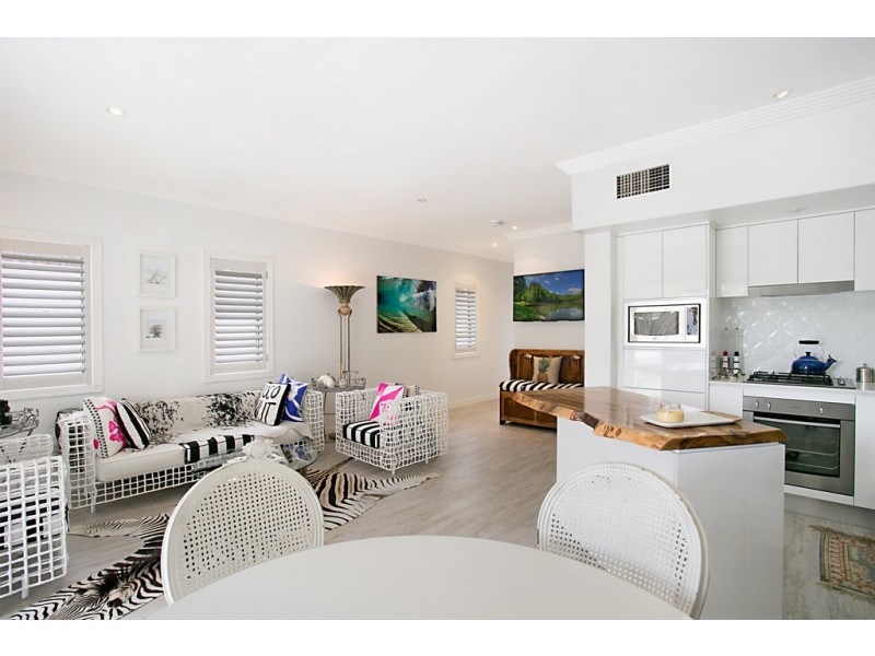 Villa 32 ‘Raffles on Capri’ 103 Salerno St., Isle Of Capri QLD 4217