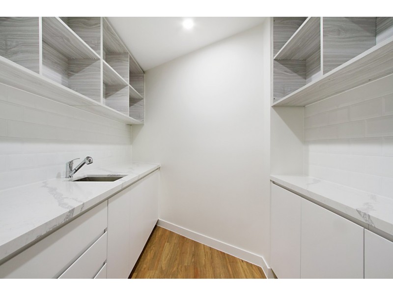 17 Caithness Court, Sorrento QLD 4217