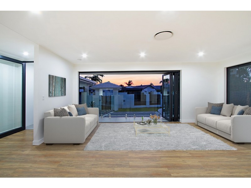 17 Caithness Court, Sorrento QLD 4217