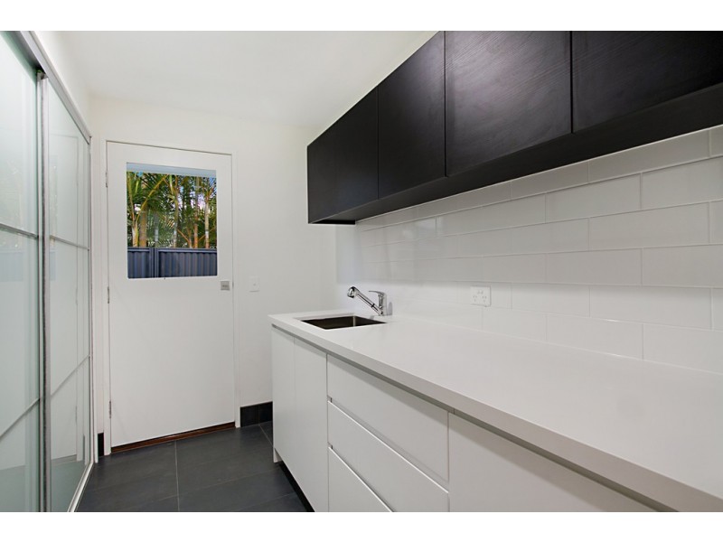 17 Caithness Court, Sorrento QLD 4217