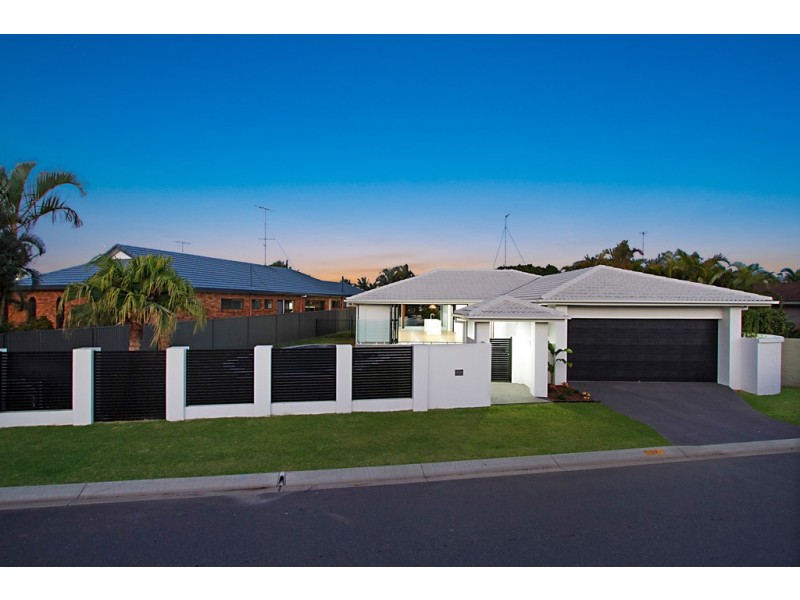 17 Caithness Court, Sorrento QLD 4217