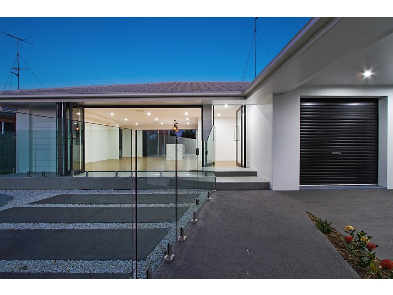 17 Caithness Court, Sorrento QLD 4217