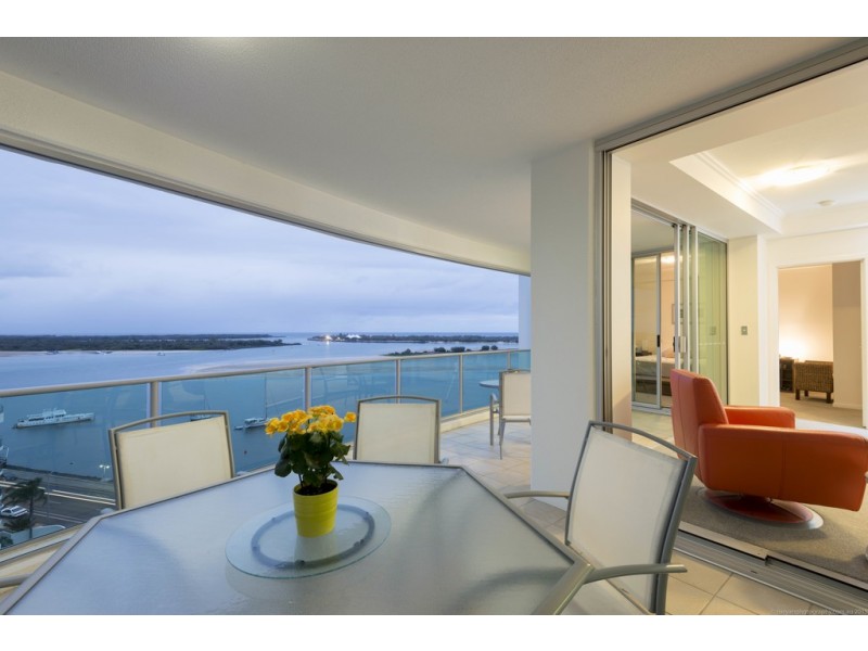 1001/300 ‘Aqua’ Marine Parade, Labrador QLD 4215