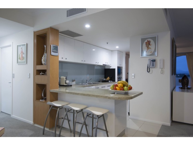 1001/300 ‘Aqua’ Marine Parade, Labrador QLD 4215