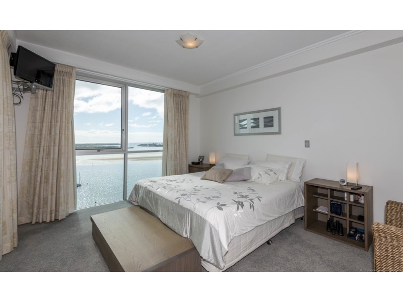 1001/300 ‘Aqua’ Marine Parade, Labrador QLD 4215