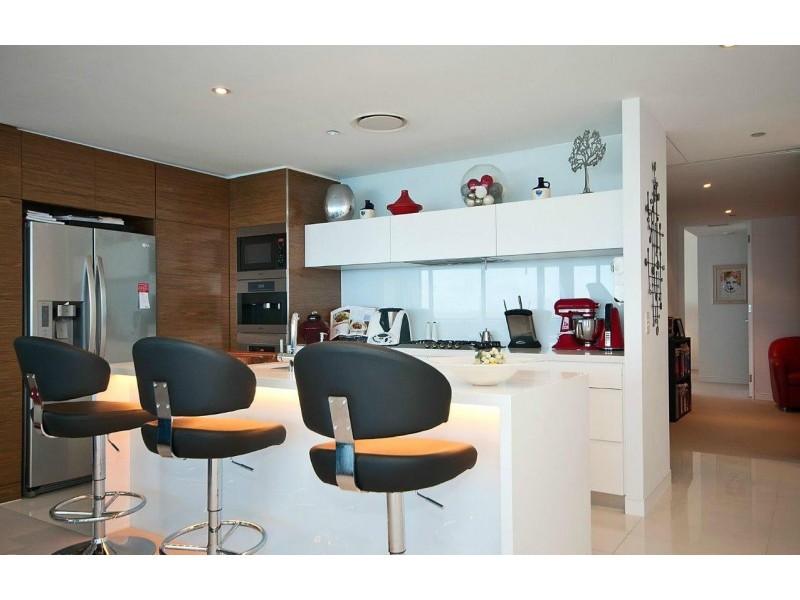3704/1 ‘The Oracle’ Oracle Boulevard, Broadbeach QLD 4218