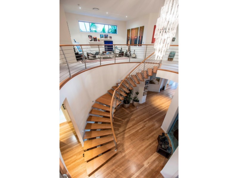 4 Seafarer Court, Paradise Waters QLD 4217