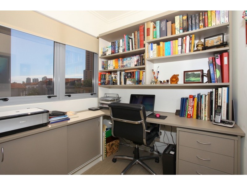 6/120 ‘Surf 120′ Surf Parade, Broadbeach QLD 4218