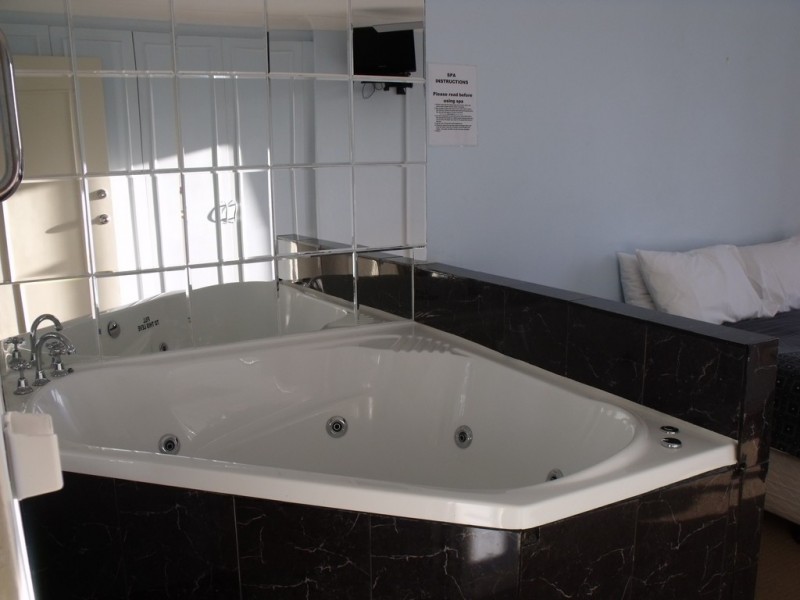 4F/ ‘Hi Surf’ 150 The Esplanade, Surfers Paradise QLD 4217