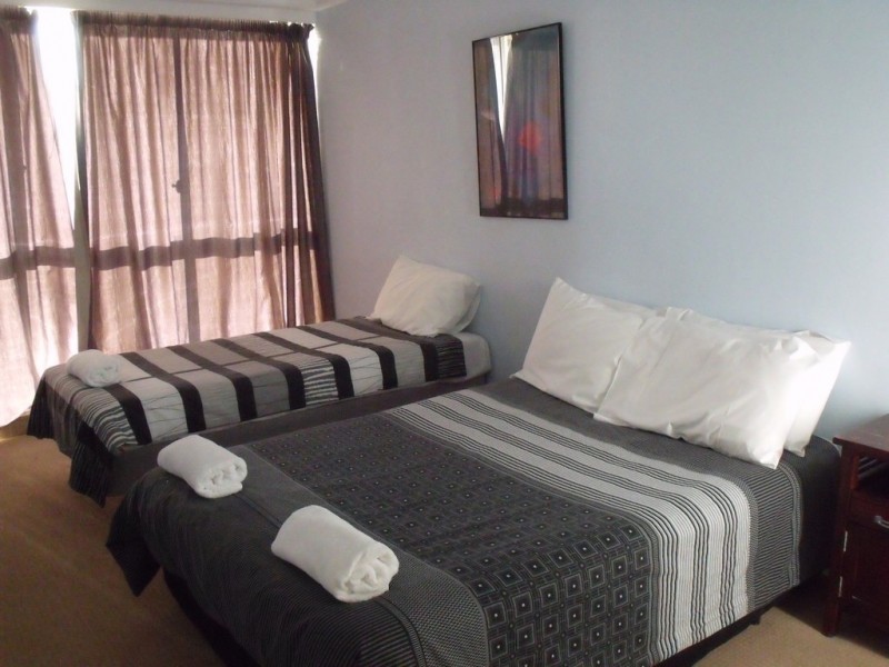 4F/ ‘Hi Surf’ 150 The Esplanade, Surfers Paradise QLD 4217