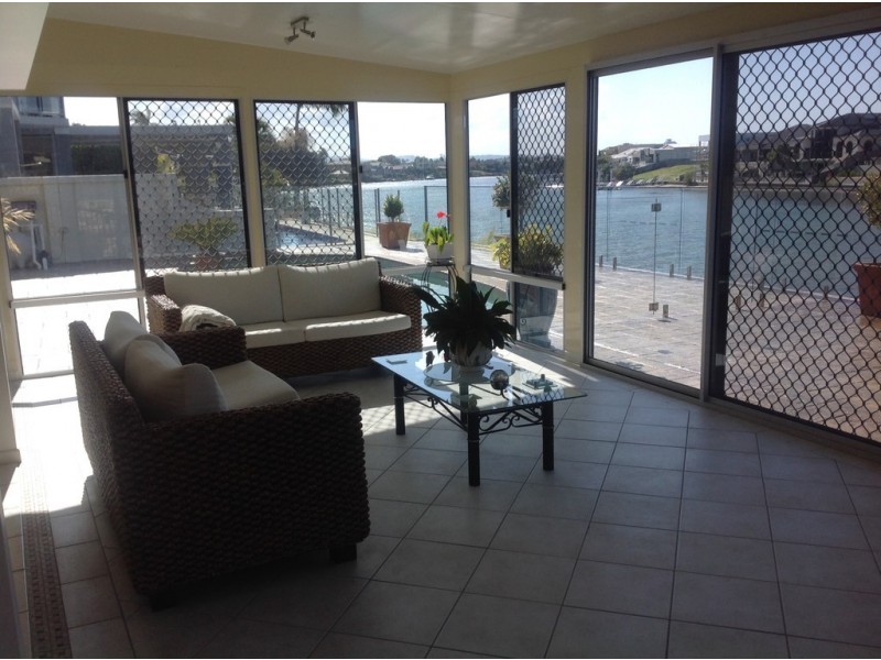 23 Namatjira Court, Broadbeach Waters QLD 4218