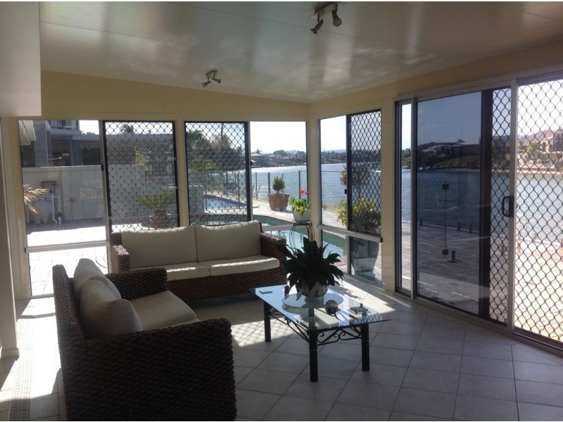 23 Namatjira Court, Broadbeach Waters QLD 4218