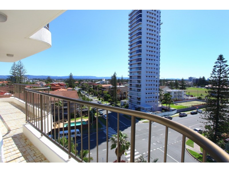 26/4 ‘Ocean Royale” Britannia Avenue, Broadbeach QLD 4218